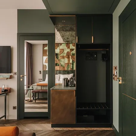 ホテル The Cyrus 5*