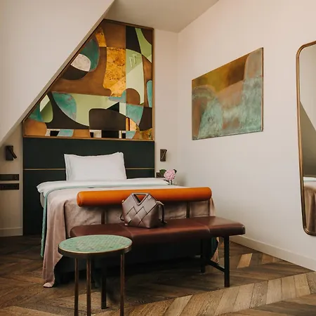 ホテル The Cyrus 5*