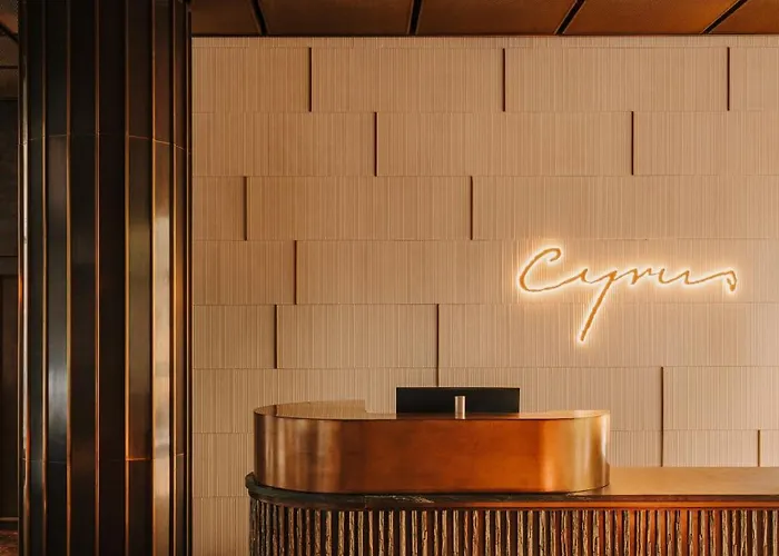The Cyrus 호텔 5*